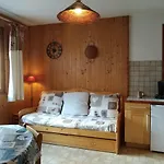 Alpesi faház Avec Jardin